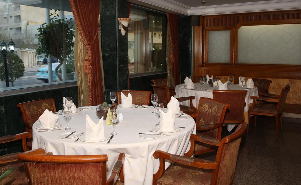Al Bustan Hotel Doha Eksteriør bilde