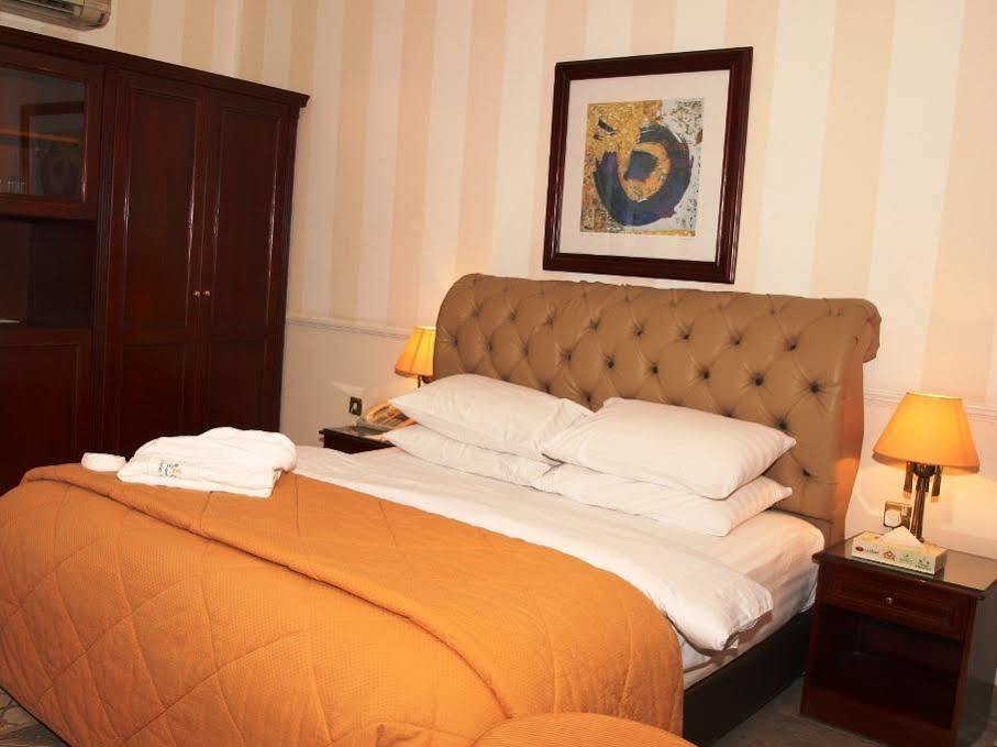 Al Bustan Hotel Doha Eksteriør bilde